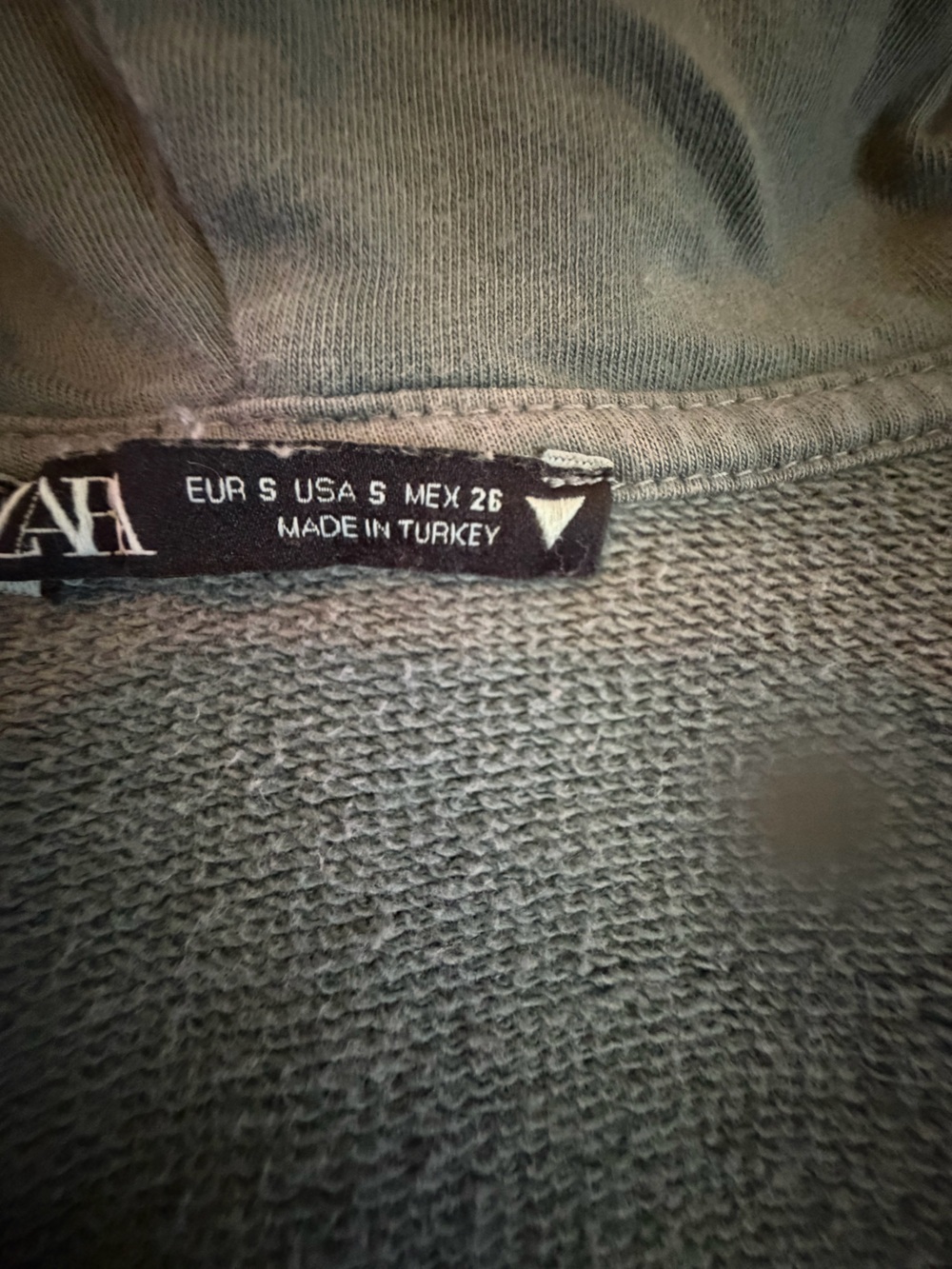 Zara textured knit garment in pale gray - Picture 4 of 6